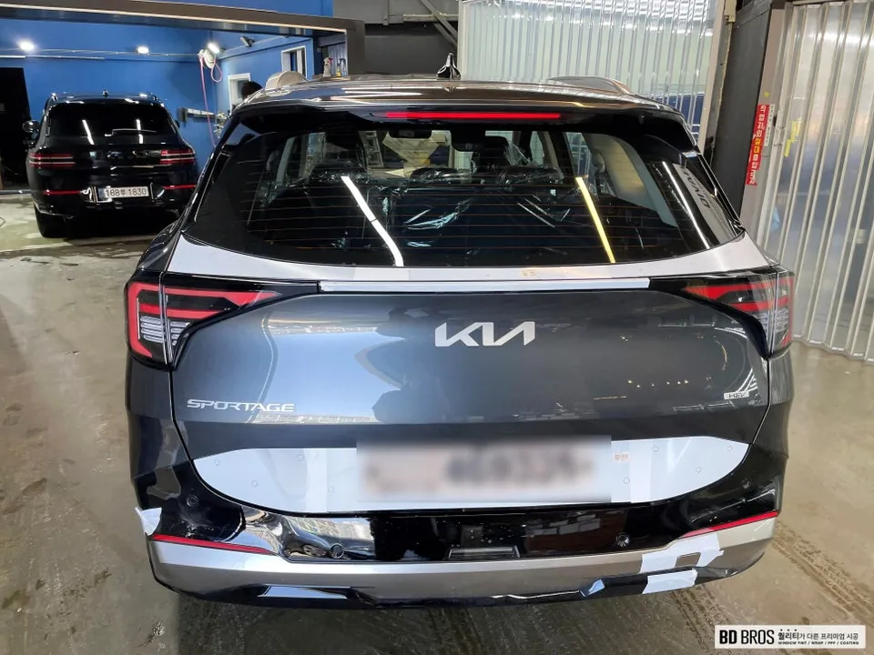 Kia Sportageのカーフィルム施工事例|費用目安・仕上がり 施工写真 3-1