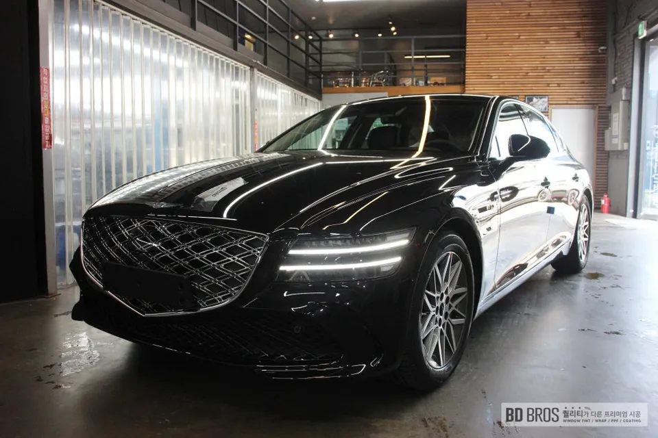Genesis G80のカーフィルム施工事例｜費用目安・仕上がり 施工写真 2-1