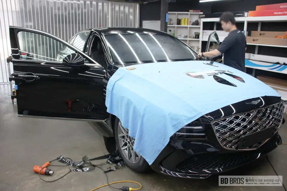Genesis G80のカーフィルム施工事例｜費用目安・仕上がり 施工写真 3-1