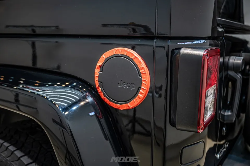 Jeep Wranglerのガラスコーティング事例|費用目安・仕上がり 施工写真 1-3