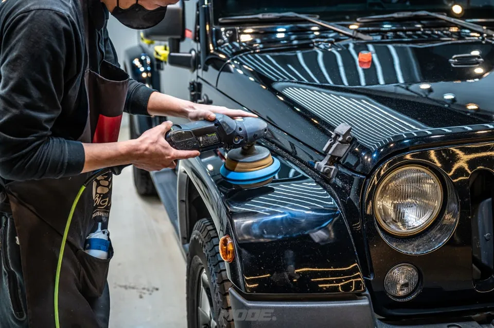 Jeep Wranglerのガラスコーティング事例|費用目安・仕上がり 施工写真 2-3