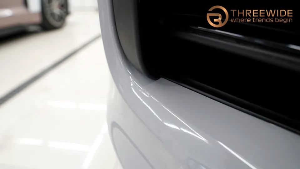 Porsche Cayenneのカーラッピング事例｜クレヨンカラーの変身 施工写真 2-1