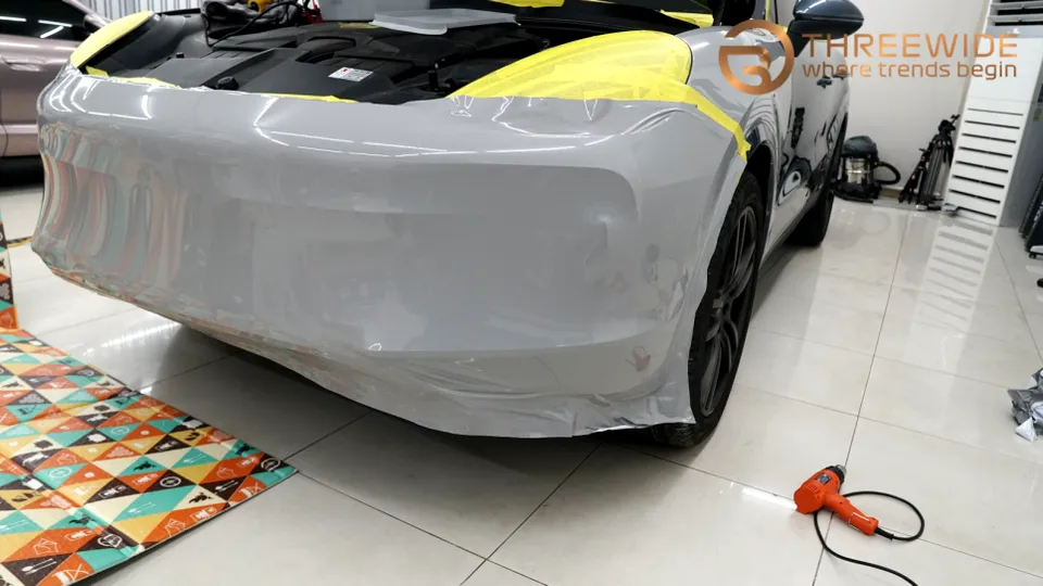 Porsche Cayenneのカーラッピング事例｜クレヨンカラーの変身 施工写真 1-3