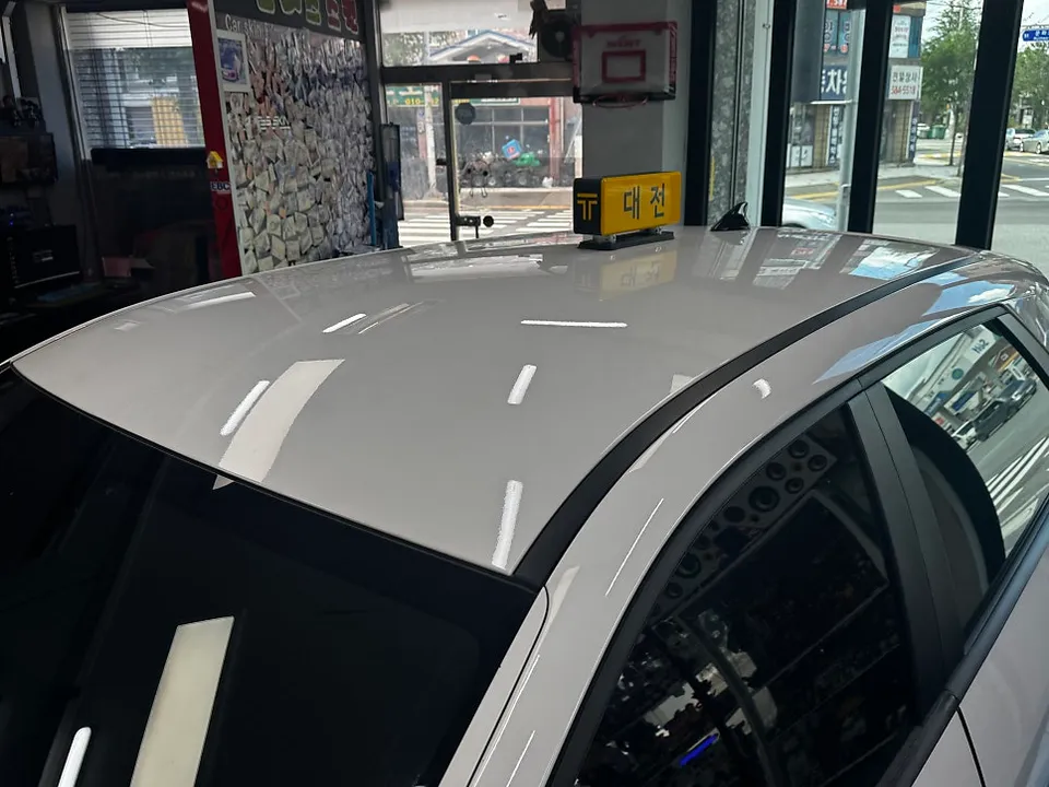 Hyundai IONIQ 5のカーラッピング事例|費用目安・仕上がり 施工写真 3-3