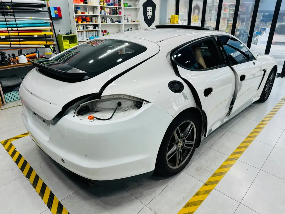 ポルシェ パナメーラ カーラッピング事例｜費用目安・仕上がり 施工写真 2-3