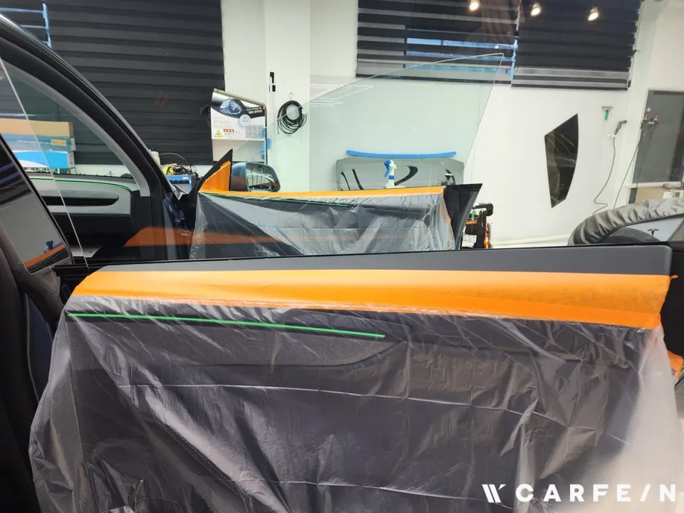 Tesla Juniperのカーフィルム施工事例｜費用目安・仕上がり 施工写真 2