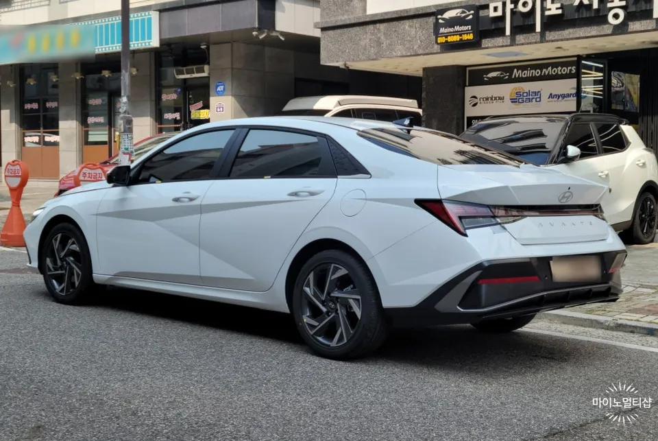 Hyundai Elantra CN7のカーフィルム施工事例｜費用目安・仕上がり 施工写真 3-3