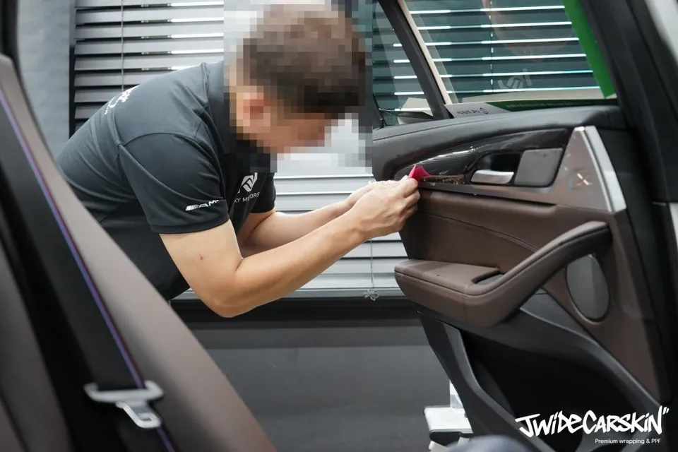 BMW X4 M40i ppf - BMW X4 M40i PPF Review — Carbon Interior Adds Sportiness photo 4