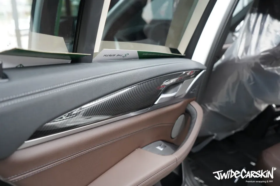 BMW X4 M40i ppf - BMW X4 M40i PPF Review — Carbon Interior Adds Sportiness photo 7