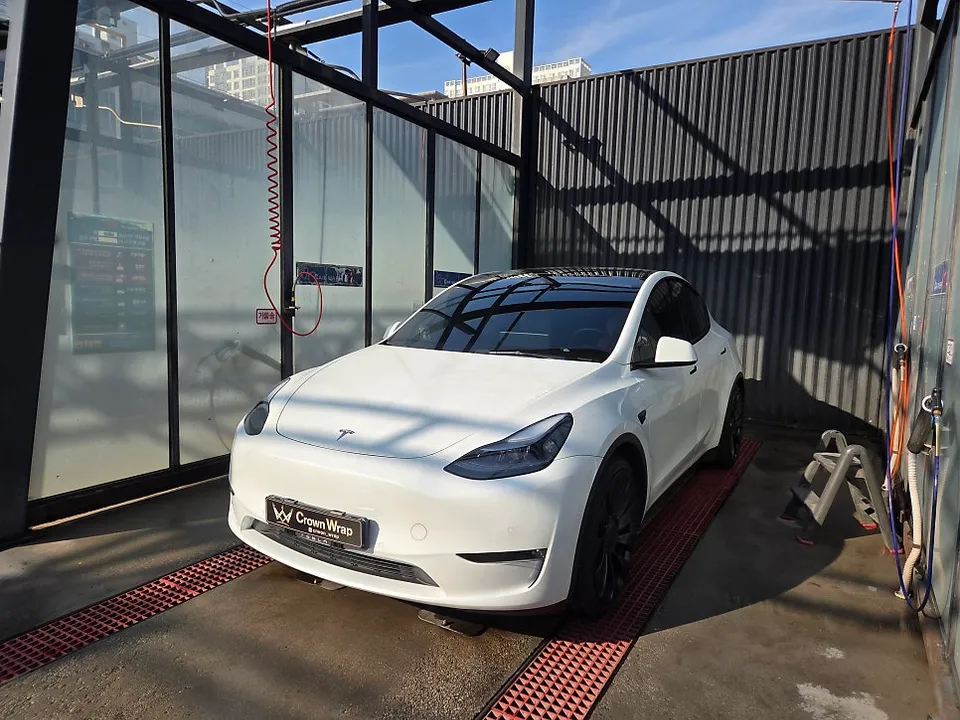 Tesla Model Y PPF施工事例｜費用目安と仕上がり 施工写真 2-2