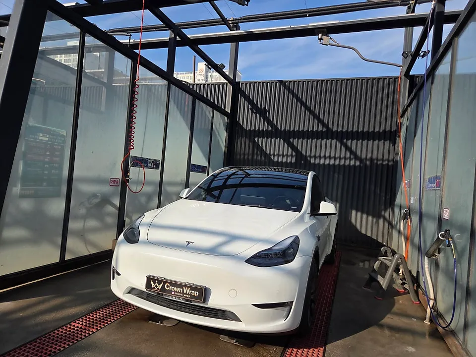 Tesla Model Y PPF施工事例｜費用目安と仕上がり 施工写真 3-2