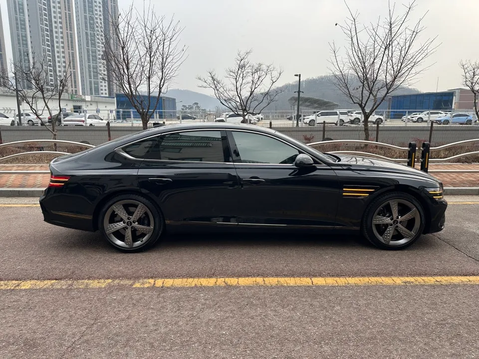 Genesis G80 PPF施工事例｜費用目安と仕上がり 施工写真 3-1