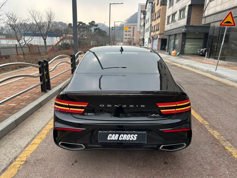 Genesis G80 PPF施工事例｜費用目安と仕上がり 施工写真 1-2