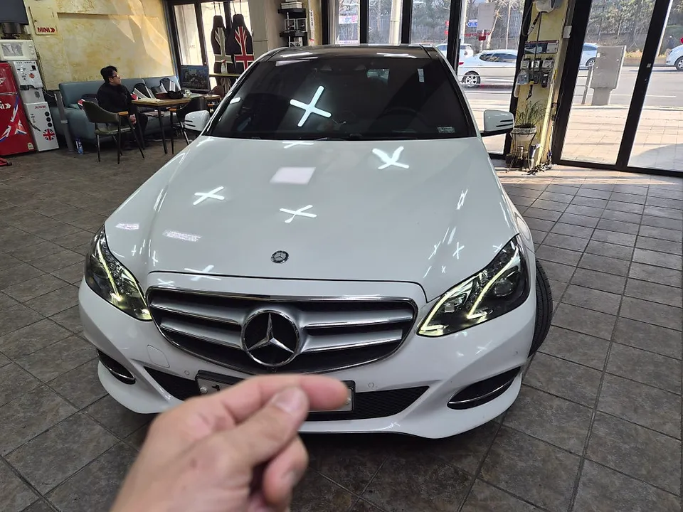 Mercedes-Benz E-Class W212 body repair installation result