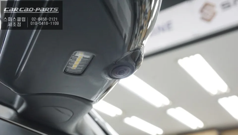 Mercedes-Benz C200 surround view camera - Mercedes-Benz C200 Surround View Camera Upgrade Review photo 5
