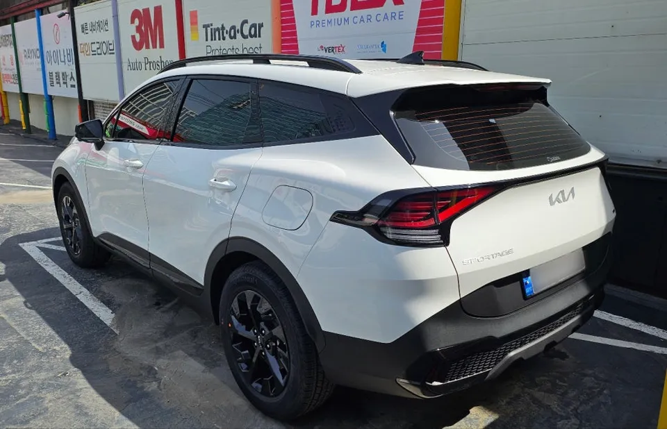 Kia Sportageのドラレコ取付事例｜費用目安・仕上がり 施工写真 4-1