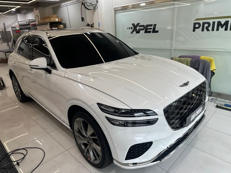 Genesis GV70のカーフィルム施工事例｜費用目安・仕上がり 施工写真 2