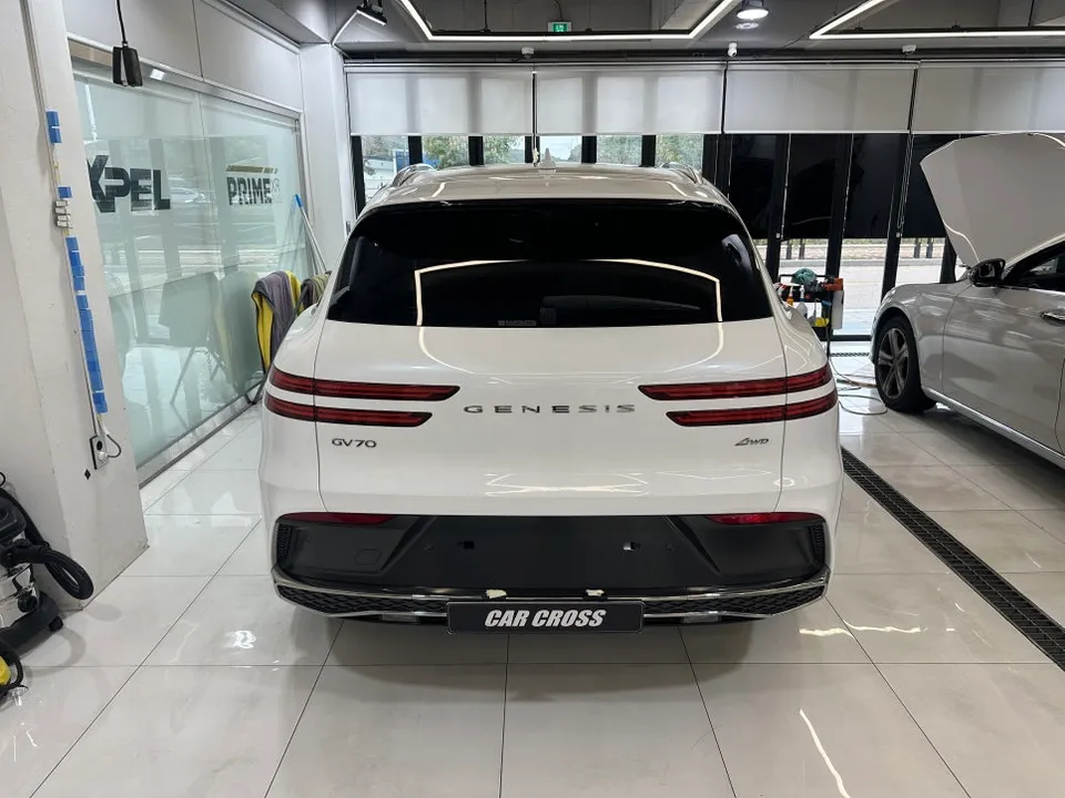 Genesis GV70のカーフィルム施工事例｜費用目安・仕上がり 施工写真 3