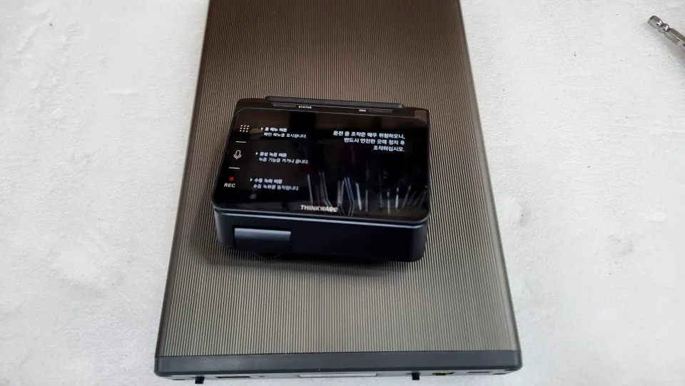 Porsche Cayenne dash cam - Porsche Cayenne Dash Cam Installation Review — Clear Footage photo 3