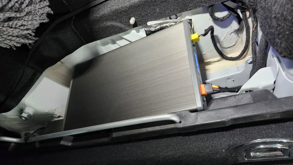 Porsche Cayenne dash cam - Porsche Cayenne Dash Cam Installation Review — Clear Footage photo 5