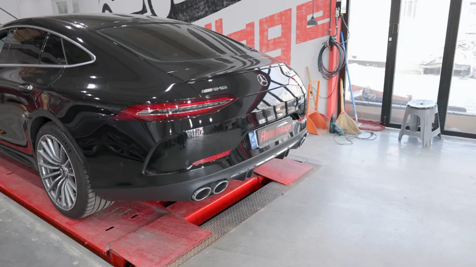 Mercedes-Benz GT43 AMG C190 body kit - Mercedes-Benz GT43 AMG Body Kit Upgrade Review photo 5