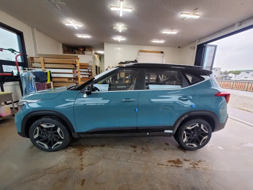 Kia Seltosのカーフィルム施工事例|費用目安・仕上がり 施工写真 1-1