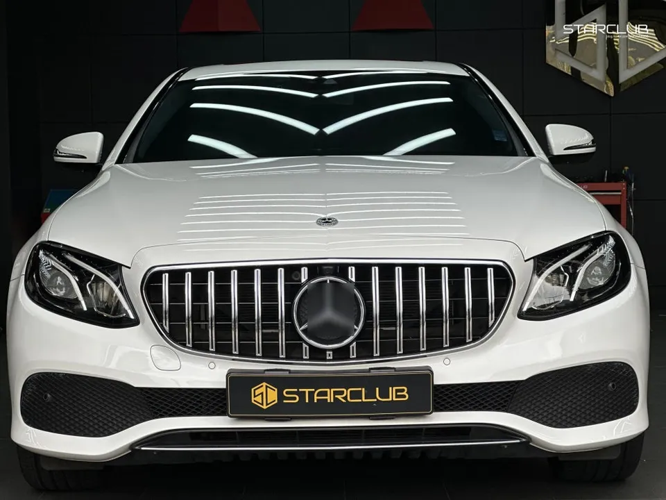 Mercedes-Benz Eクラスのカーラッピング事例｜費用目安・仕上がり 施工写真 2-2