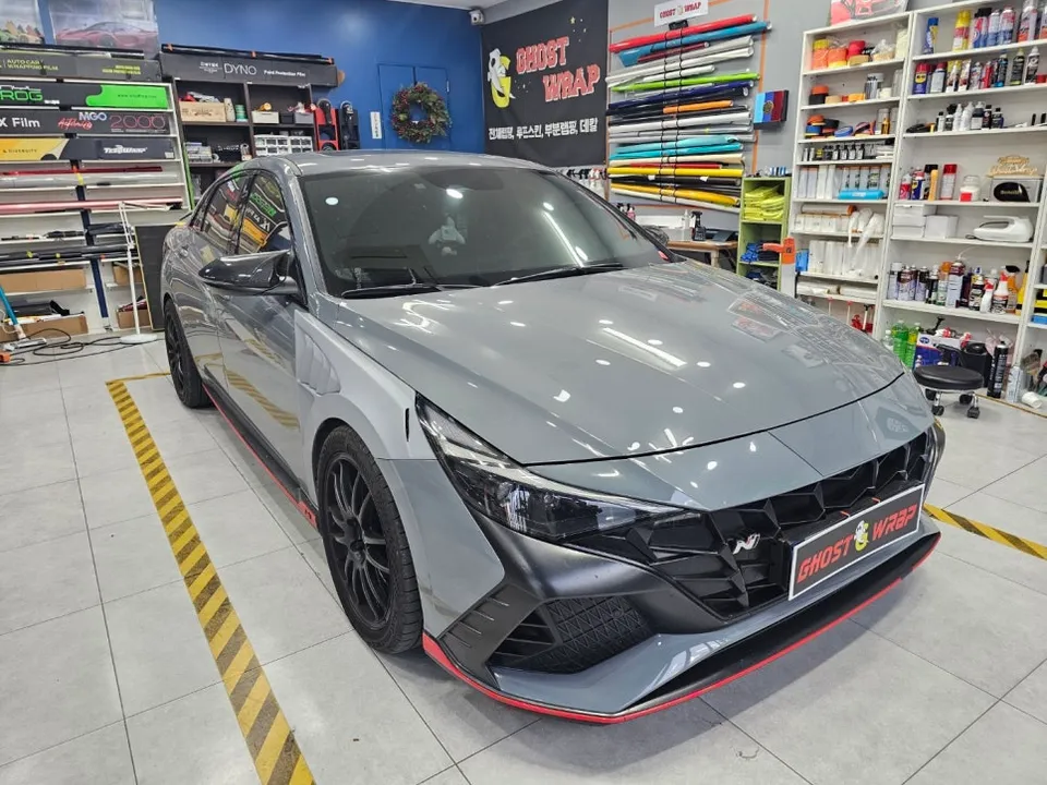 Hyundai Elantra Nのカーラッピング事例｜費用目安・仕上がり 施工写真 2-1