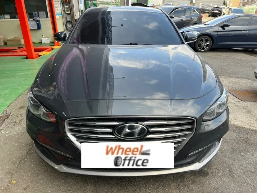 Hyundai Azera wheel repair installation result