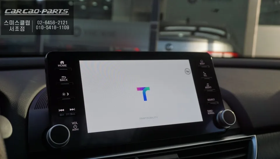 Honda Accord 10のAndroid Auto・CarPlay取付事例 施工写真 4-1