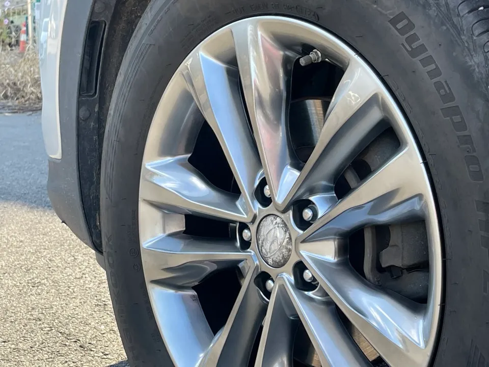 Hyundai Santa Fe DM Wheel Repair & Painting Review