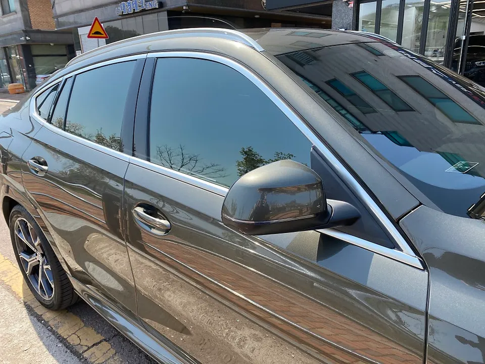 BMW X6 カーラッピング事例｜費用目安・仕上がり 施工写真 3-2