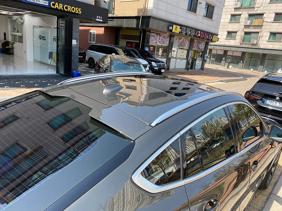 BMW X6 カーラッピング事例｜費用目安・仕上がり 施工写真 1-3