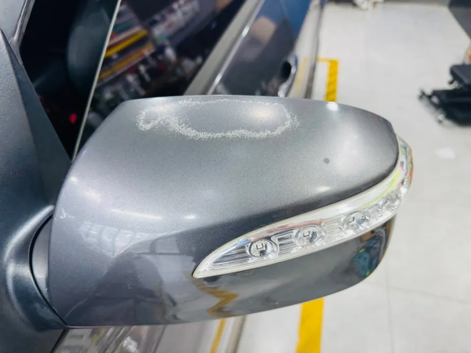 Hyundai Tucsonのカーラッピング事例|費用目安・仕上がり 施工写真 3-1
