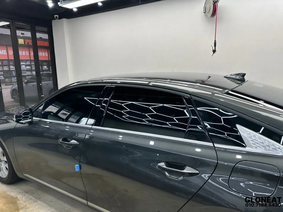 Kia K8のカーフィルム施工事例|断熱・遮熱効果 施工写真 3-3