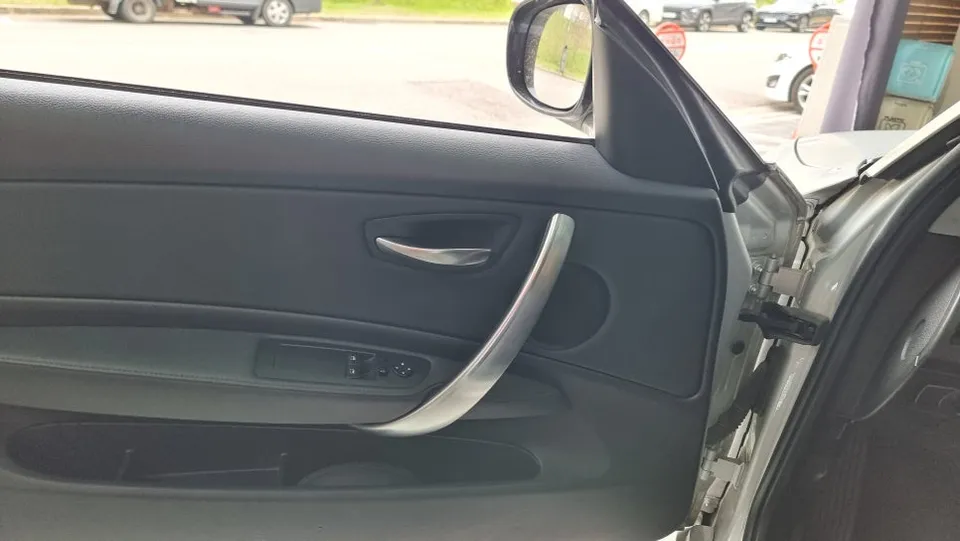 BMW 1 Series F20 interior customization - BMW 1 Series F20 Interior Customization Review photo 3