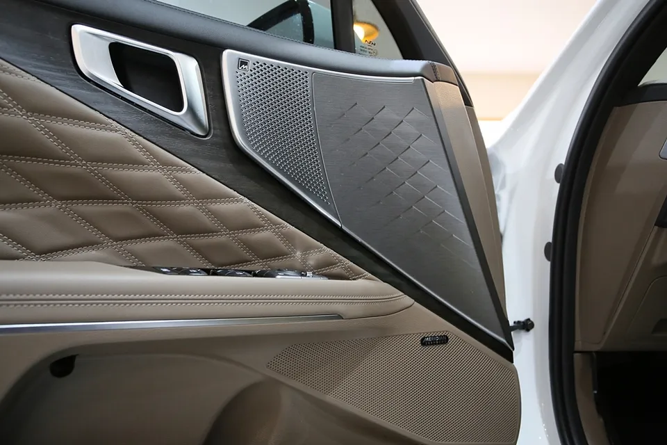 Kia K8 car audio - Kia K8 Car Audio System Upgrade Review photo 4
