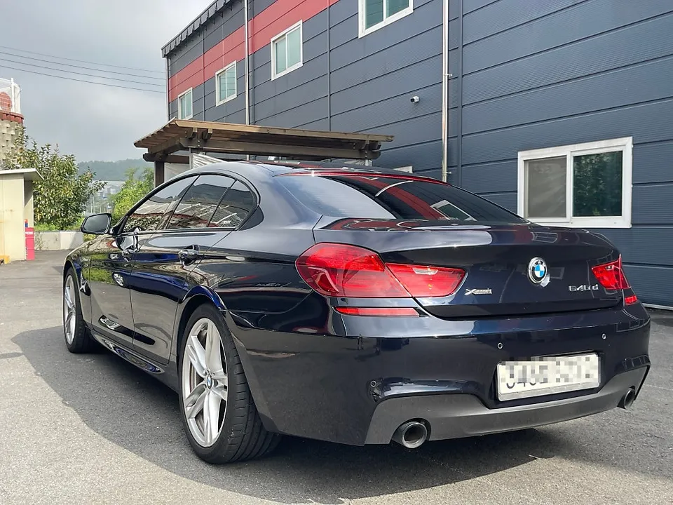 BMW 640D F12 wheel repair - BMW 640D F12 Wheel Repair — Hypersilver Restoration photo 3