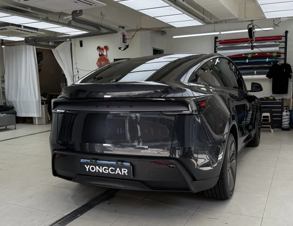 Tesla Model Y PPF施工事例|費用目安・仕上がり 施工写真 2-2