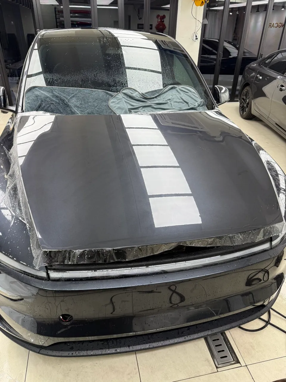 Tesla Model Y PPF施工事例|費用目安・仕上がり 施工写真 1-3