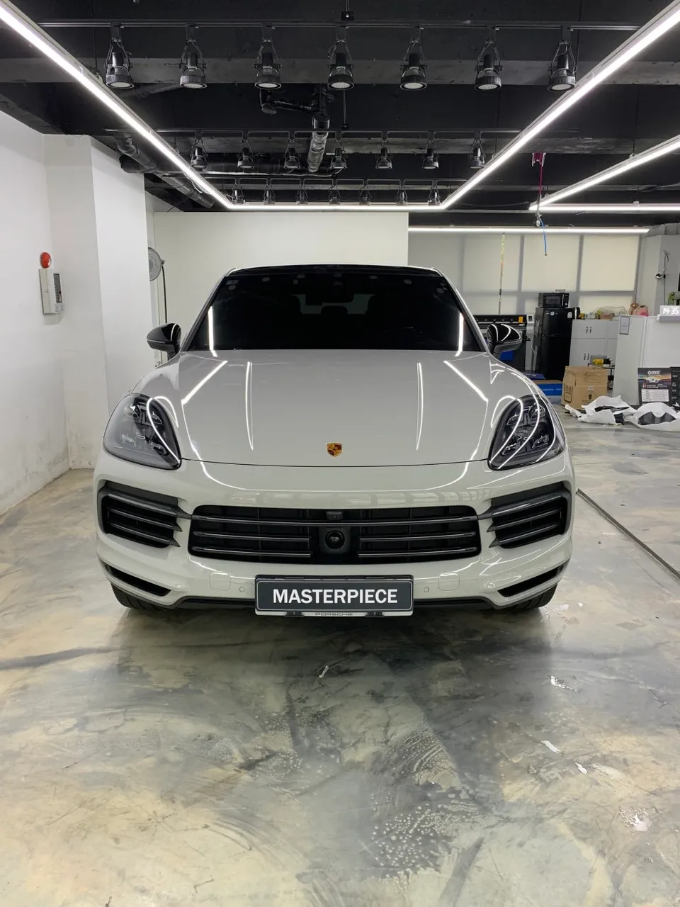 Porsche Cayenne CoupeのPPF施工事例|費用目安・仕上がり 施工写真 2-2