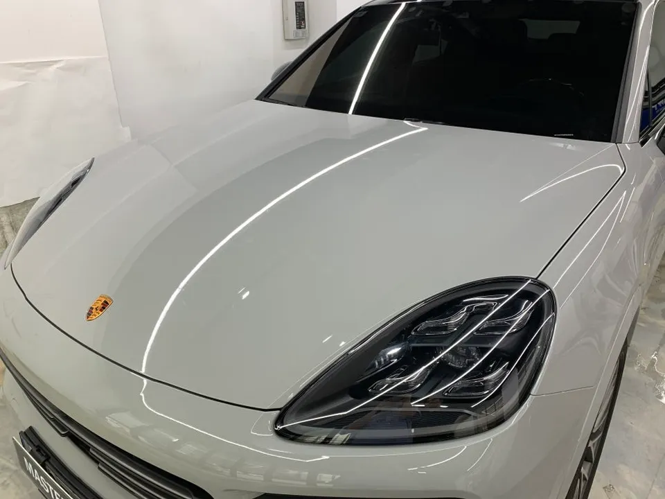Porsche Cayenne CoupeのPPF施工事例|費用目安・仕上がり 施工写真 1-3