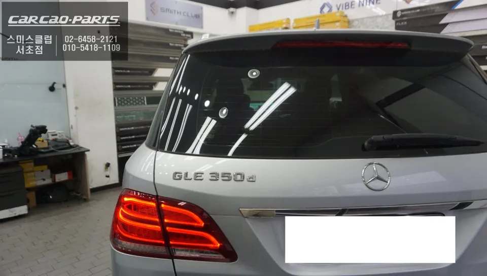 Mercedes-Benz GLEのAndroid Auto・CarPlay取付事例 施工写真 3-2