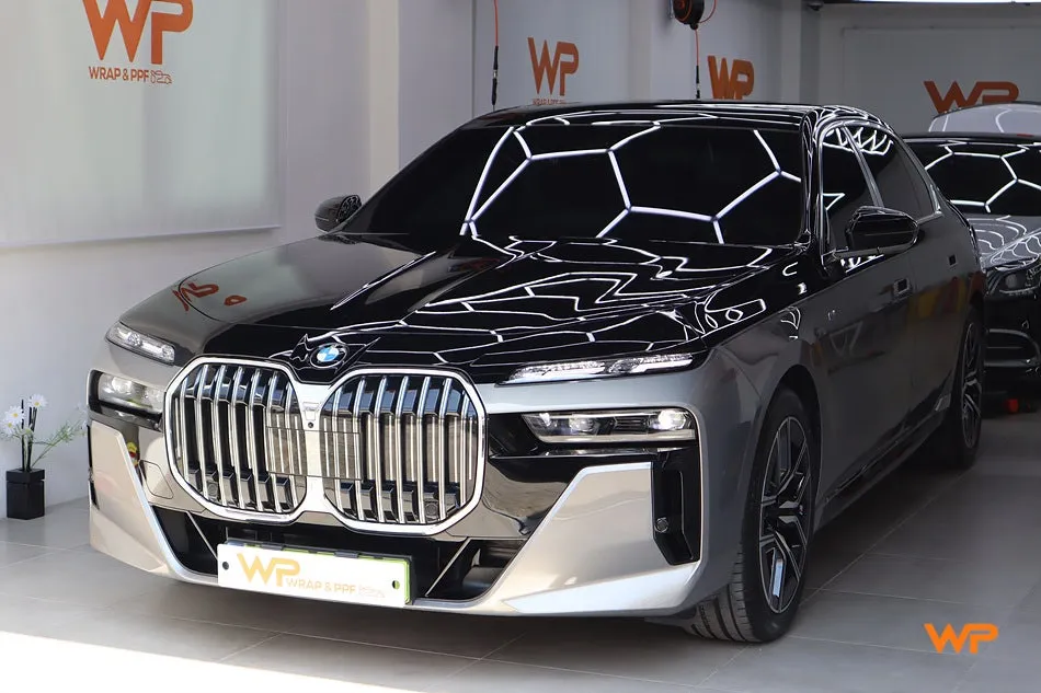 BMW 7 Seriesのカーラッピング事例|費用目安・仕上がり 施工写真 3-1