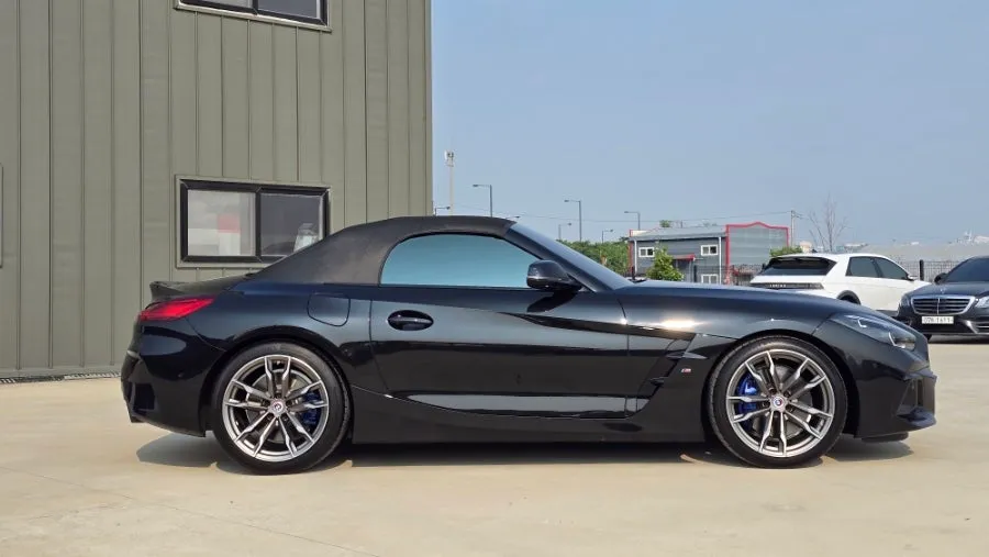 BMW Z4 カーフィルム施工事例｜費用目安と仕上がり 施工写真 1-3