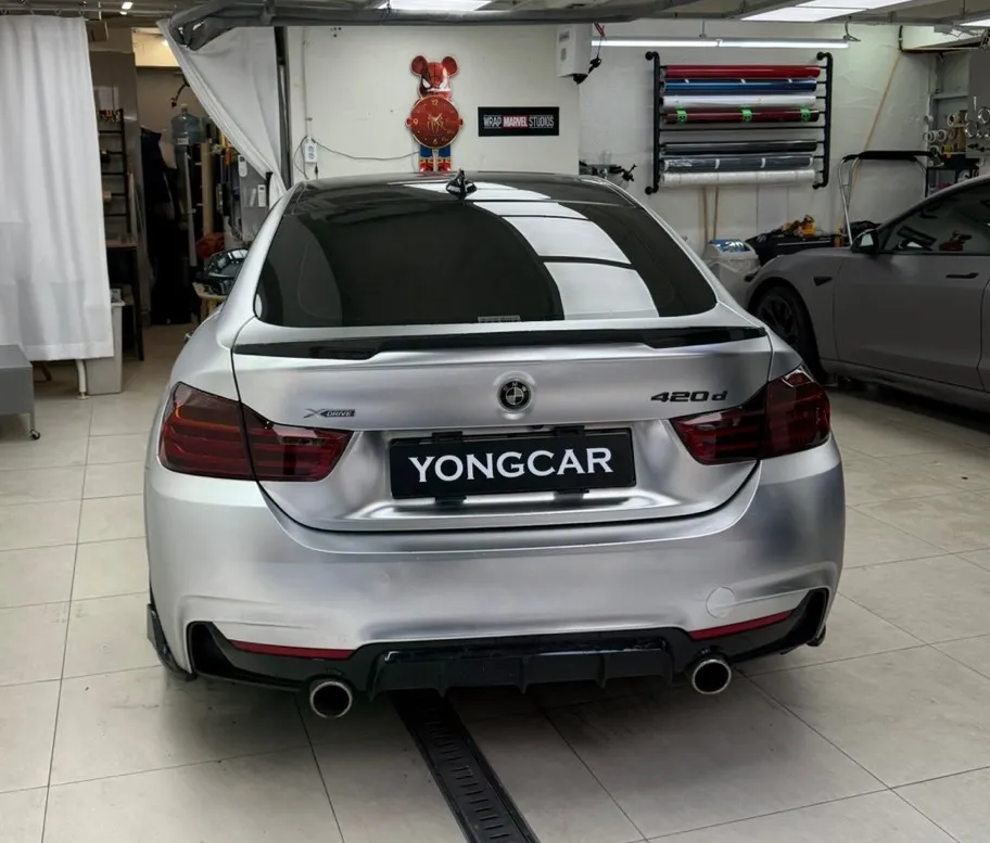 BMW 4 Seriesのカーラッピング事例｜費用目安・仕上がり 施工写真 3-1