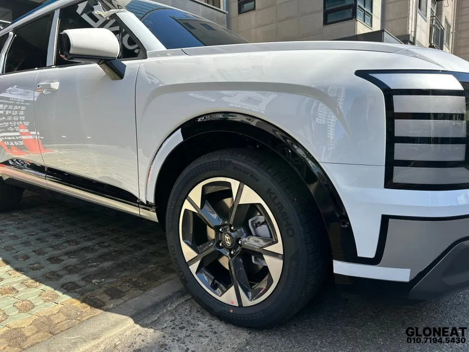 Hyundai Palisade LX3のカーラッピング事例|クローム除去 施工写真 3-3