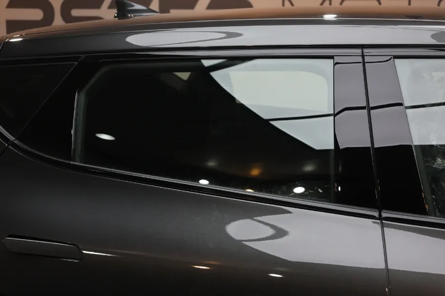 Kia EV6 window tinting - Kia EV6 Window Tinting Review: Llumar Vertex 900 Heat Rejection photo 5