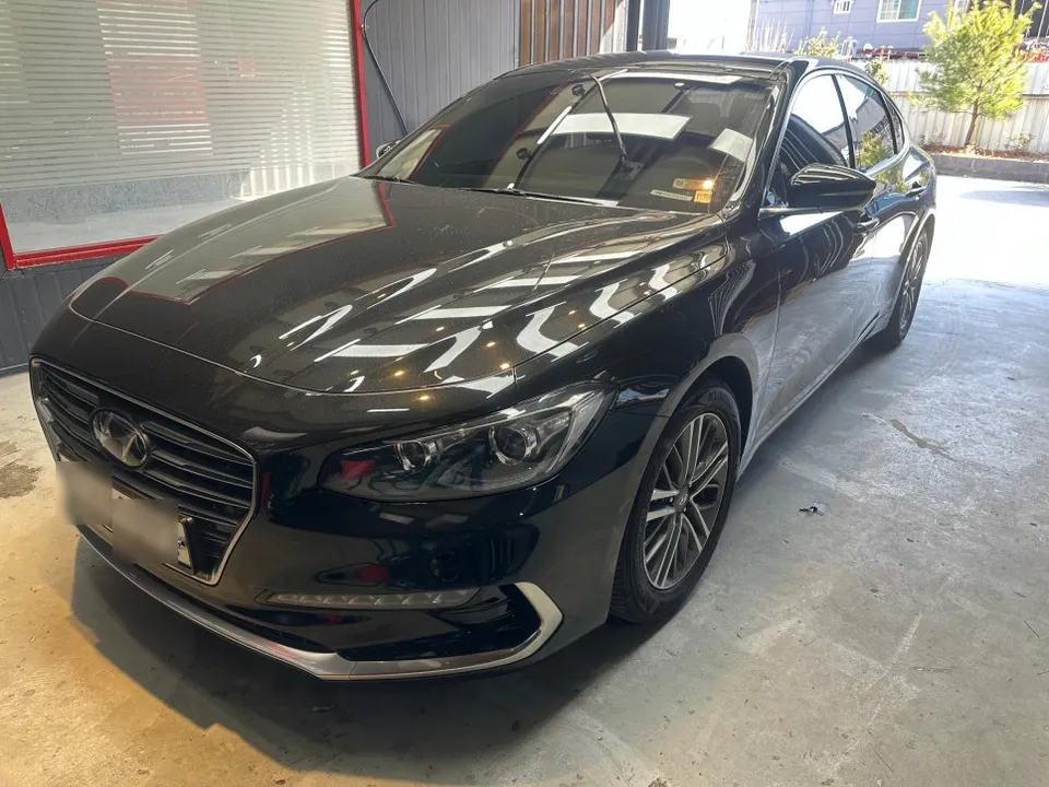 Hyundai Grandeur IG paint correction installation result