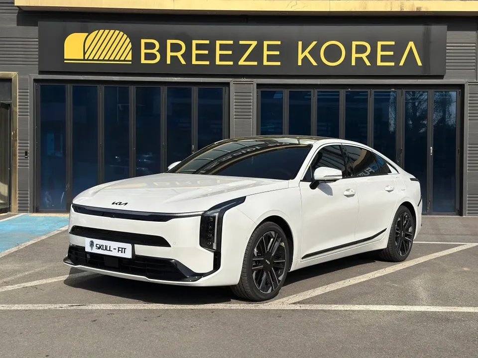 Kia K8 PPF施工事例｜フロントガラスと室内を保護 写真